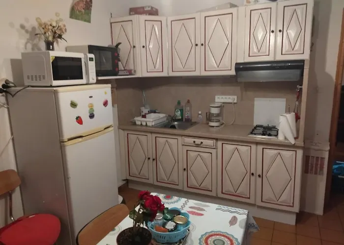 F1 Chambre Et Cuisine